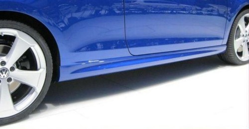 R20 style side skirts - side,